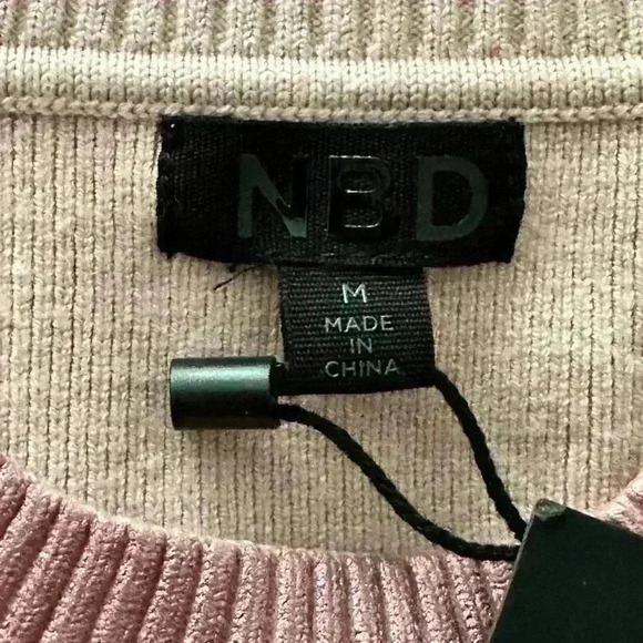 NBD Revolve NWT Talya Pink Metallic Coated Crew Neck Long Sleeve Sweater M - Picture 9 of 10